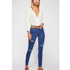 Free People Destroyed Long & Lean Jeggings  Size 31